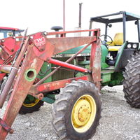 JD 4040, FWA, PS, 5531 hrs. and Westendorf SL Loader (sells separate), Dave Schoof (309) 255-0786