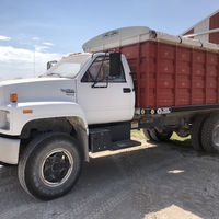 Paul Bruns (Farmer Retirement), Carthage, IL - 1990 GMC TopKick Grain Truck, 175,439 Miles, 366 Fuel Injected, 2nd Owner, Purchased 20 Years Ago From Local Farmer, Always Shedded, No Problems At All, Great Truck! - (217) 248-6768